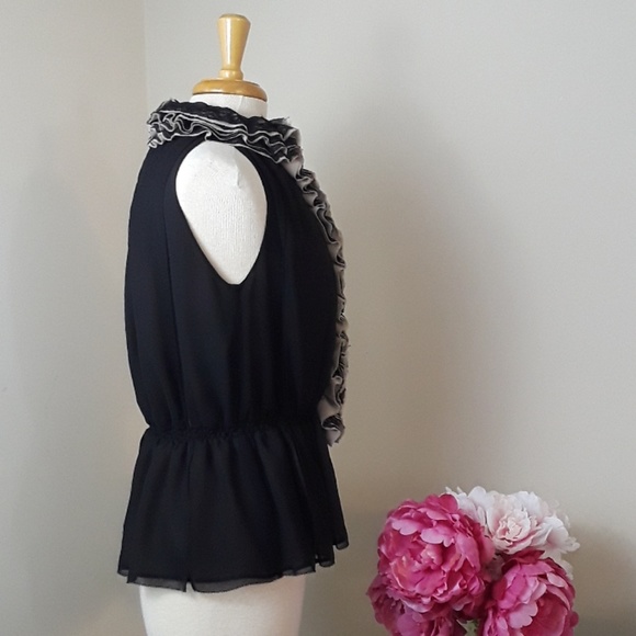 Neiman Marcus Robert Rodriguez ruffle top NWT - Picture 4 of 8